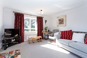 Sitting Room- click for photo gallery